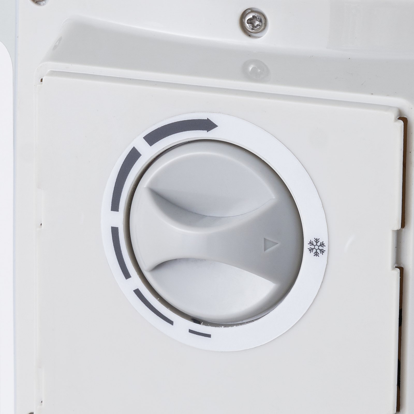 us_CSSRSQX70LLEDTVGIV1_original_img-v1_electric-water-heater-m100-12
