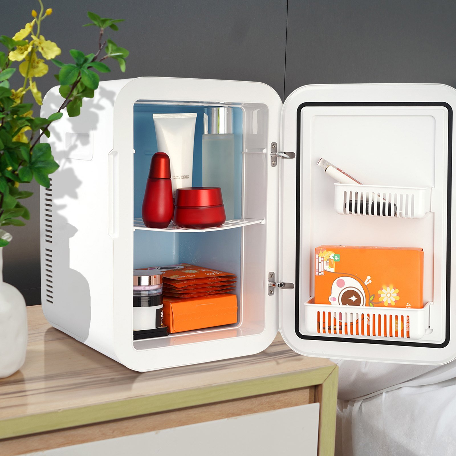 us_MNBXBSBLSK20LO5KSV1_original_img-v2_mini-fridge-m100-1.12