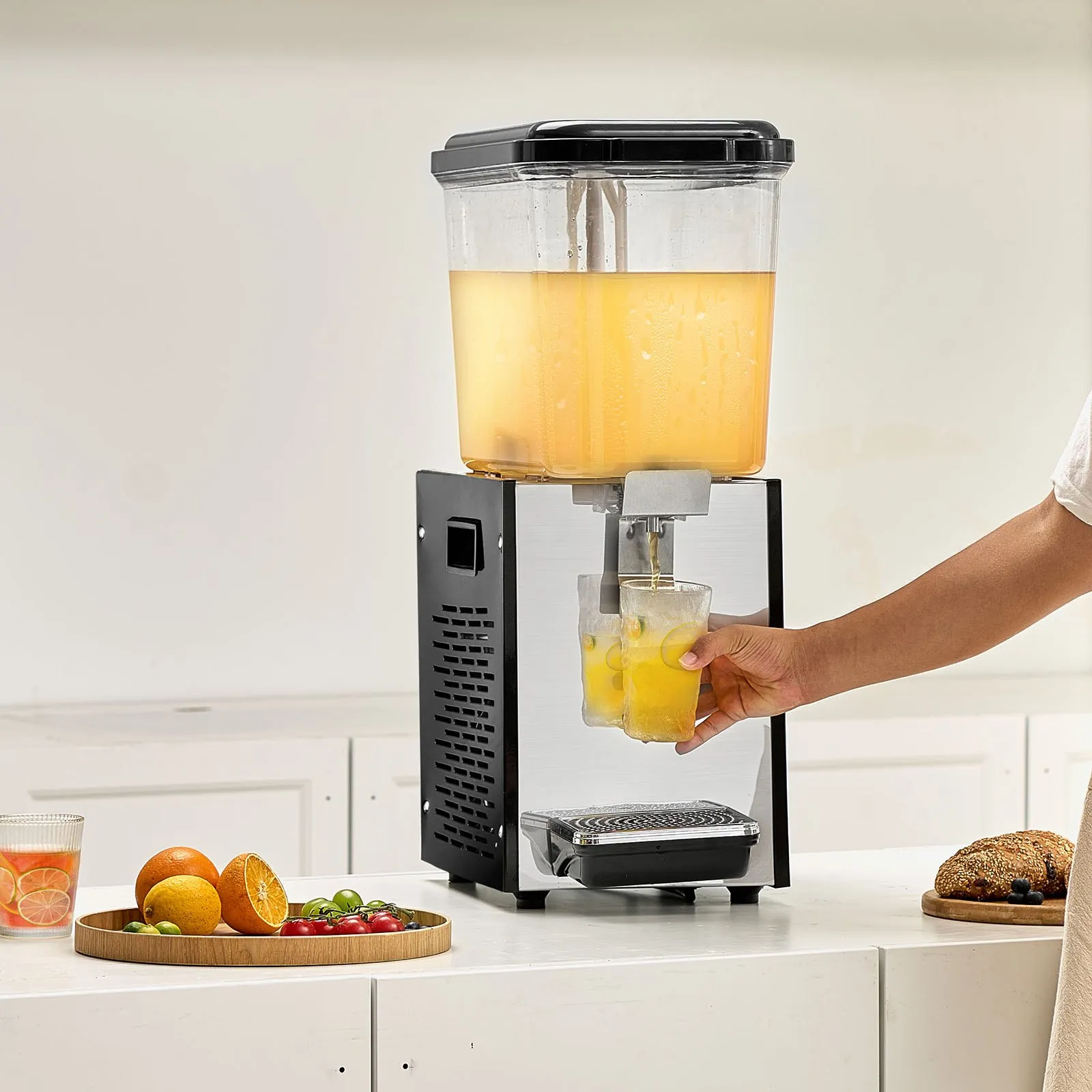 us_GZJGJ18L1200WBTEKV1_original_img-v1_commercial-beverage-dispenser-m100-1.12