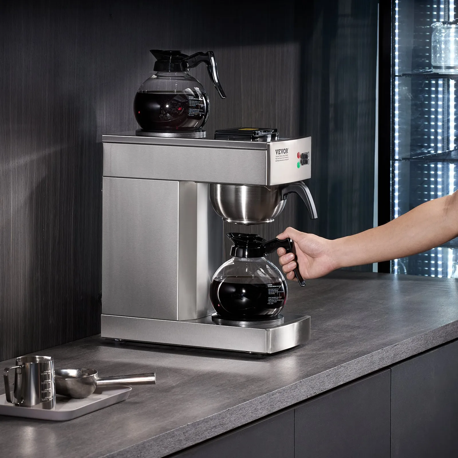 us_BLHSYMSKFJ2G8ZW9BV1_original_img-v2_commercial-drip-coffee-maker-m100-1.12