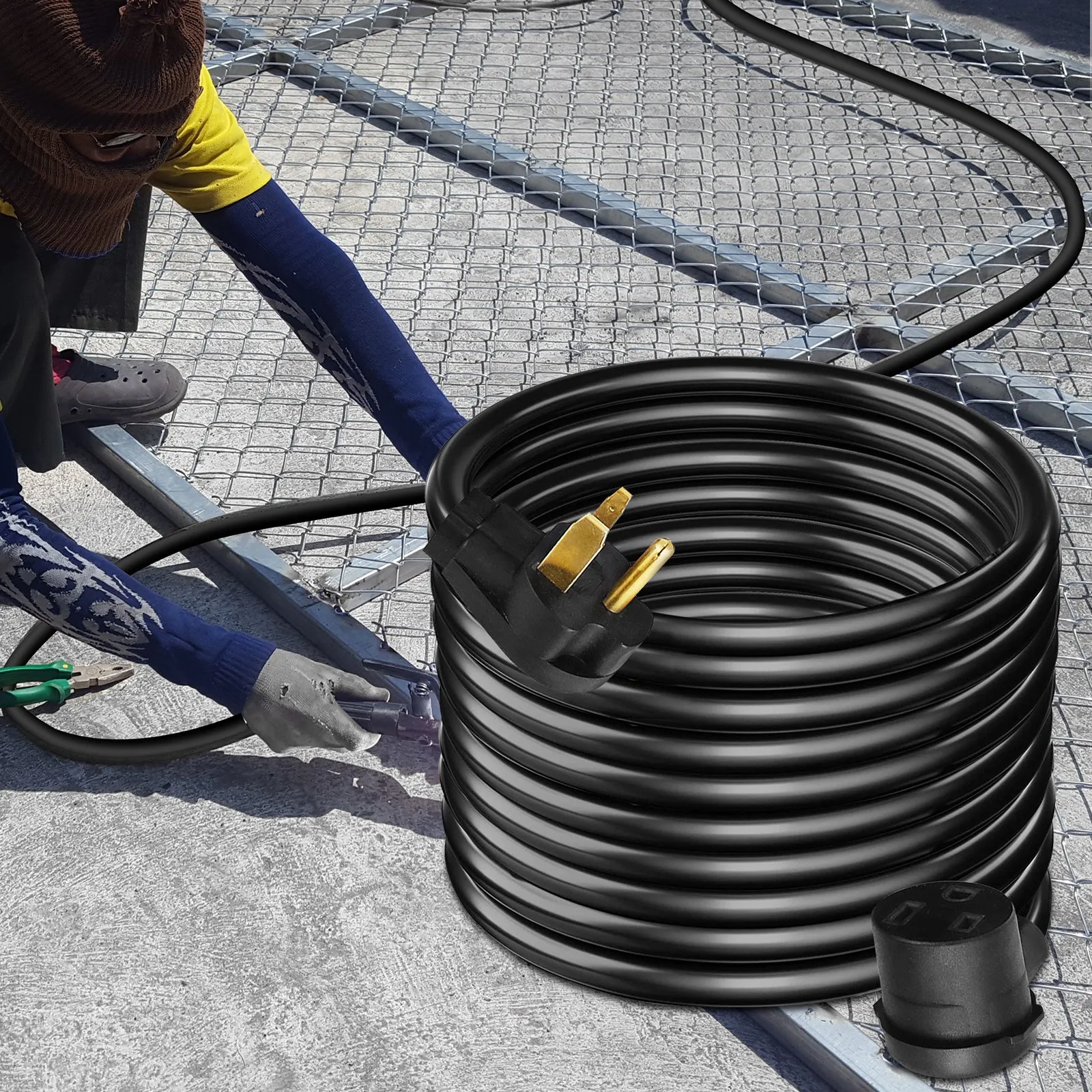 us_HJLJQ8-3-25FTYCX1V1_original_img-v8_welding-extension-cord-m100-1.1